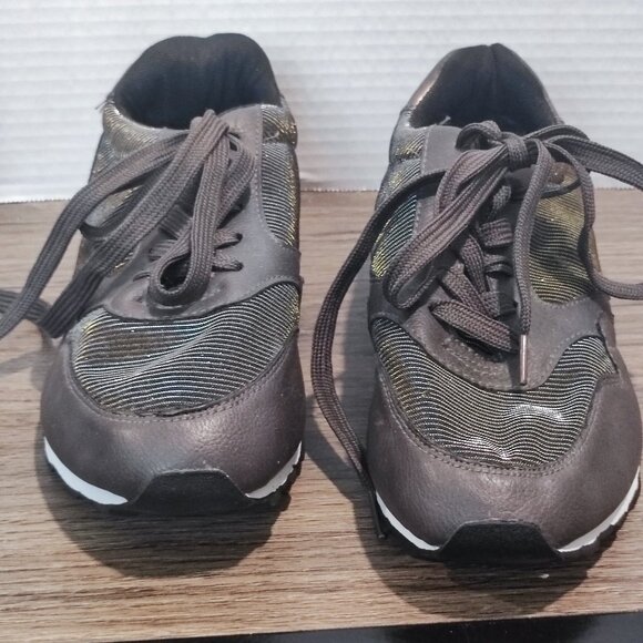 Forever Glam sneakers black and golden metallic colour women's siz 37 (6.5) NWOT - Picture 3 of 9